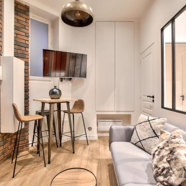 NEW ! Outstanding 2BR & 1BR Apt in Paris 15 - Appartement 3 Chambres - 17