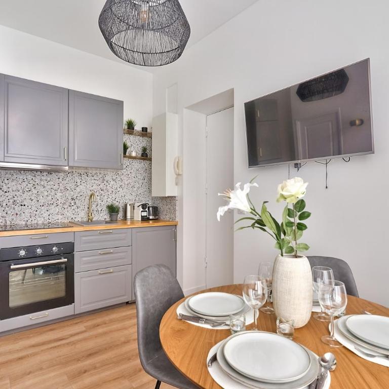 NEW ! Outstanding 2BR & 1BR Apt in Paris 15 - Appartement 3 Chambres - 7