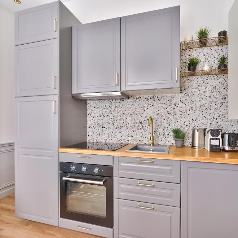 NEW ! Outstanding 2BR & 1BR Apt in Paris 15 - Appartement 3 Chambres - 12