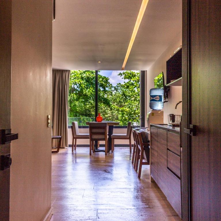 Big Studio at KAAB BY THE BEACH with roof top pool near Paseo del Carmen Mall - Estudio Superior - 32