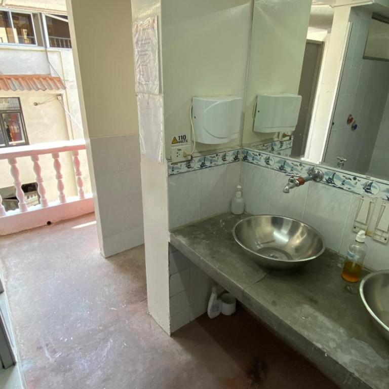 Hostal La Guayunga RoofTop - Habitación Doble con baño compartido - 5