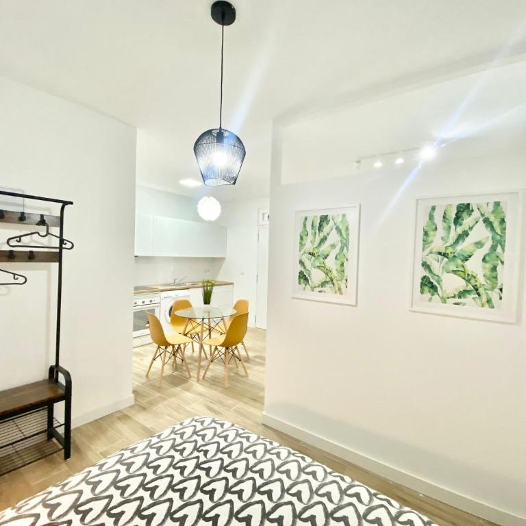 China Town Madrid 02 - One-Bedroom Apartment - 3