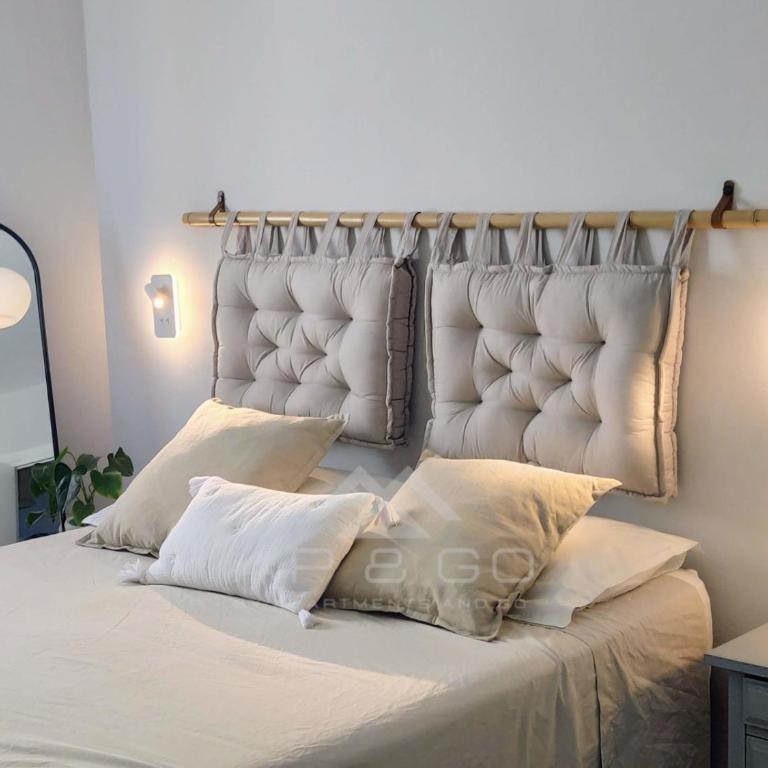 Quiet Beachfront Apartment - Two-Bedroom Apartment - 3