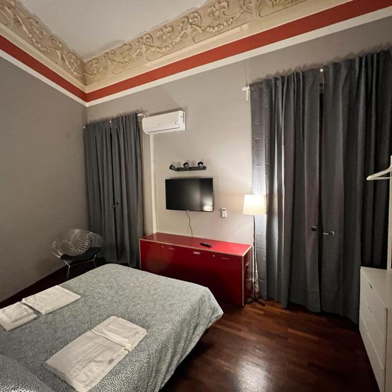 38,VELASQUEZ - Appartamento con 2 Camere da Letto - 87