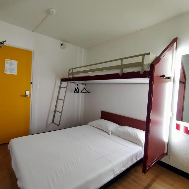 HOTEL THANIA Sète Frontignan - Chambre Triple avec Salle de Bains Commune - 3