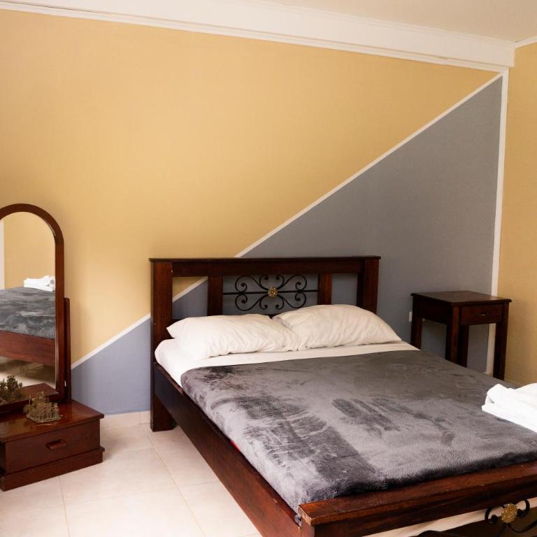 Hotel Campestre Entre Cerros - Habitación Doble con vistas a la montaña - 1