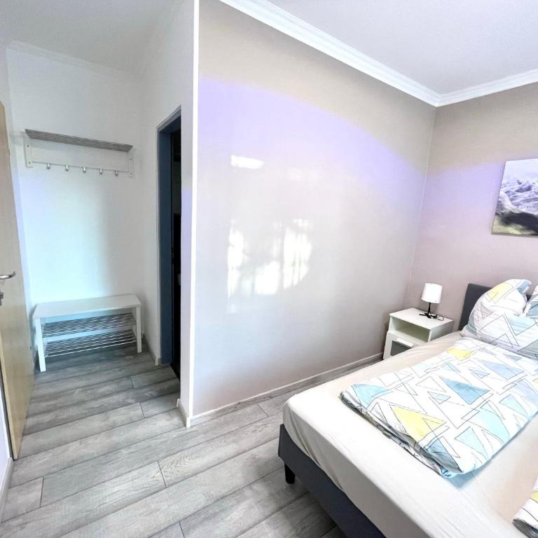 Pension Maier - Standard Zimmer mit Queensize-Bett - 5