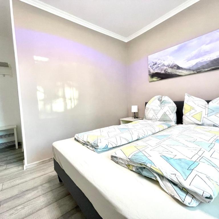 Pension Maier - Standard Zimmer mit Queensize-Bett - 6