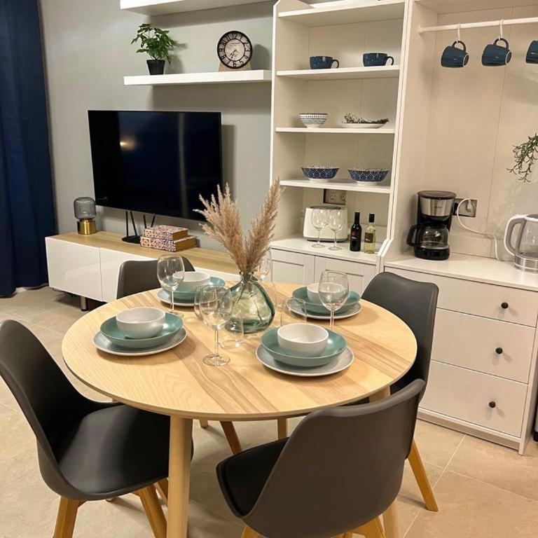 Malibu Ocean Sunset - One-Bedroom Apartment - 11