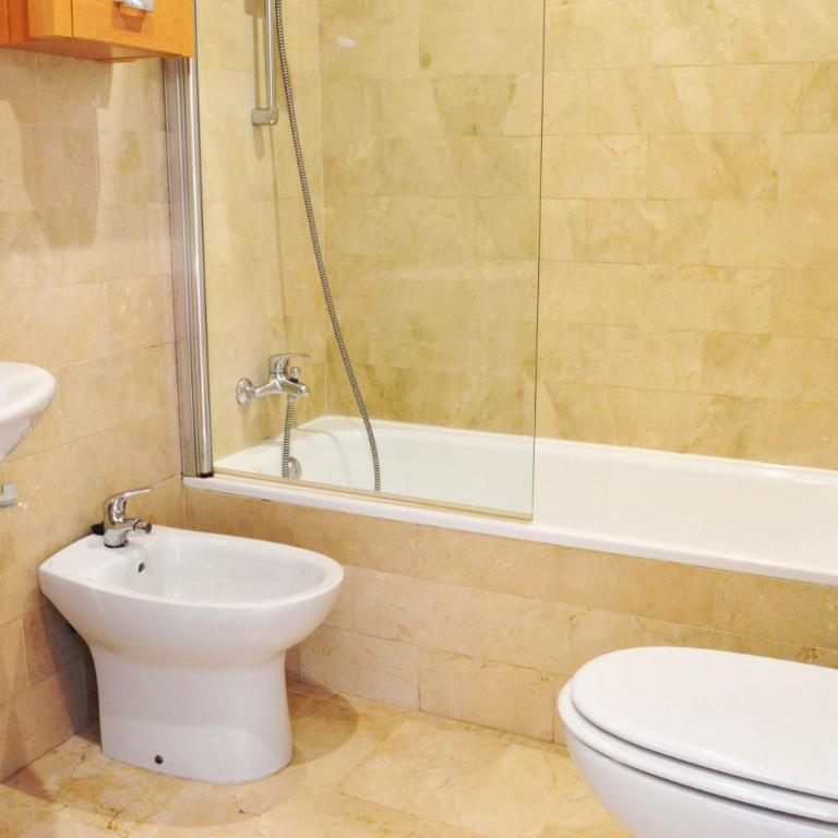 HomeySeville-Penthouse Cathedral Tomas de Ibarra St 6 pax, Parking Optional - Apartamento de 2 dormitorios - 10