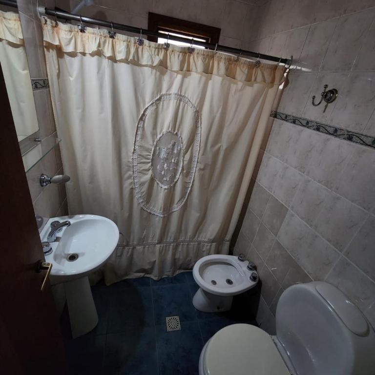 Hostal Rio Ona - Habitación Triple - 2