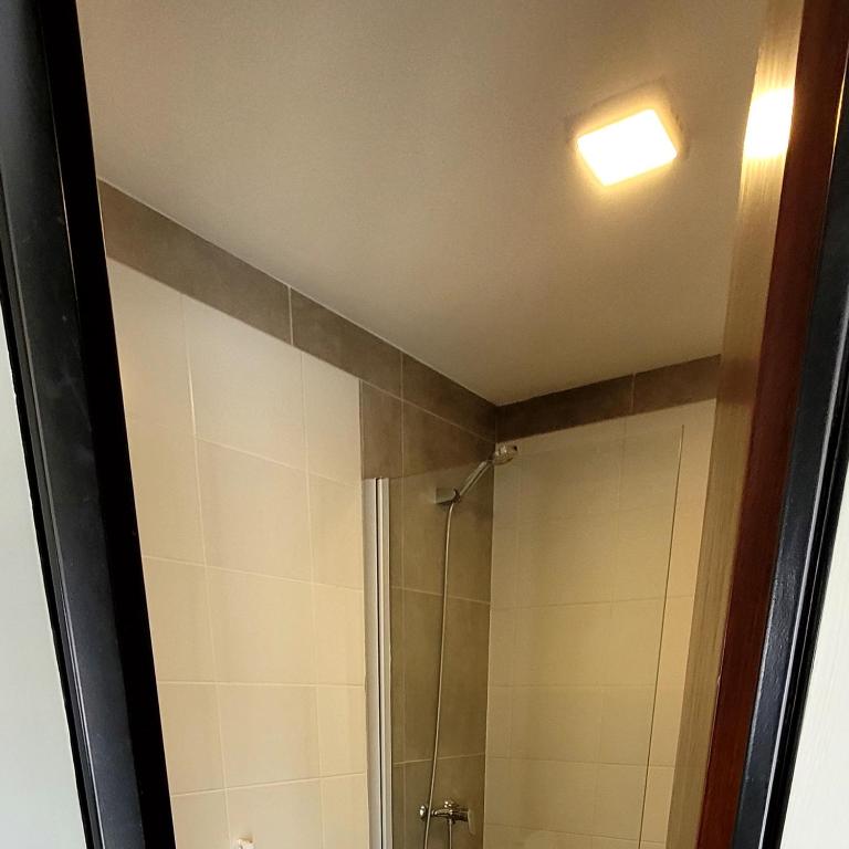 Leguizamon Studios & Suites Premium - Deluxe Double or Twin Room with Garden View - 6