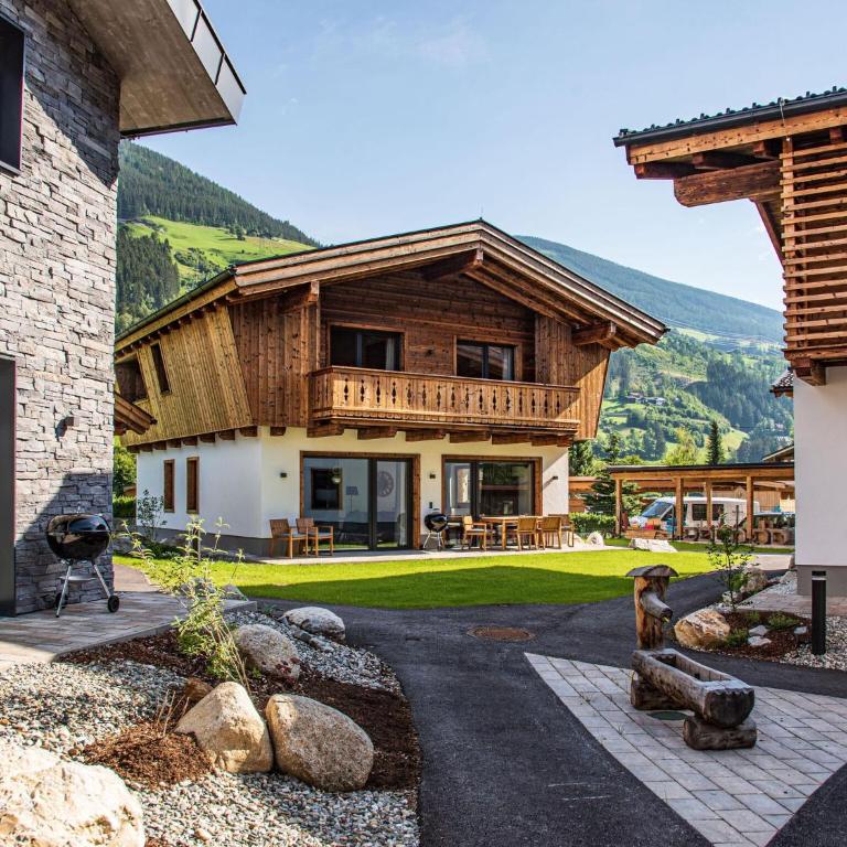 Chalet in Pinzgau near Ski Slopes & Sauna - Ferienhaus mit 3 Schlafzimmern - 3