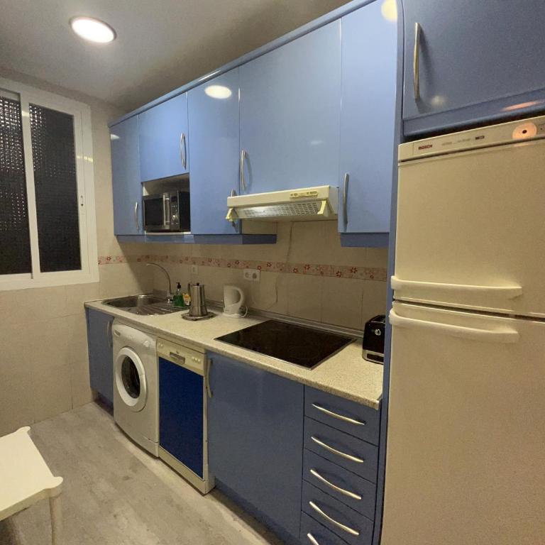 Retiro Atocha Paseo Del Prado , Madrid - Two-Bedroom Apartment - 85