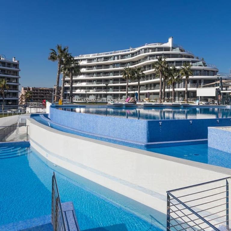 Apartment with magnificent seeview and all luxury - Apartamento de 2 dormitorios - 10
