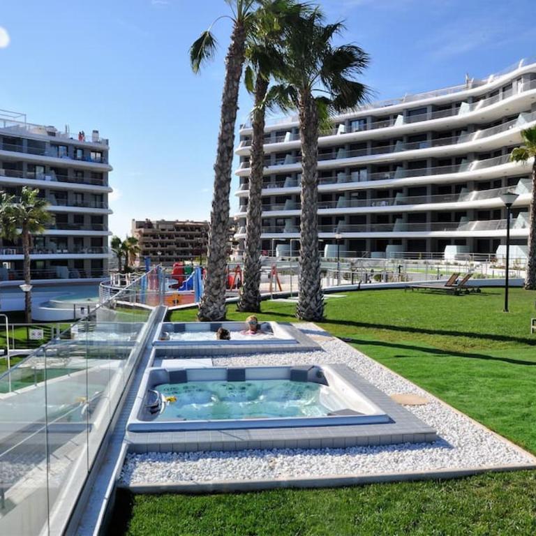 Apartment with magnificent seeview and all luxury - Apartamento de 2 dormitorios - 32
