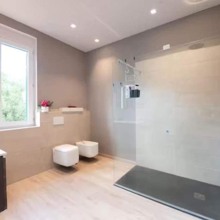 Elegante Villa Giardino + Posteggio privato - Villa con 3 Camere da Letto - 22