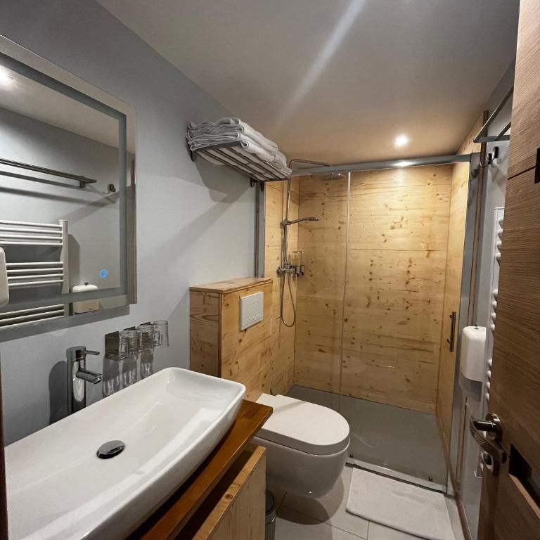 9WAGRAM Hotel Boutique - Chambre Lit Queen-Size Liffré - 7