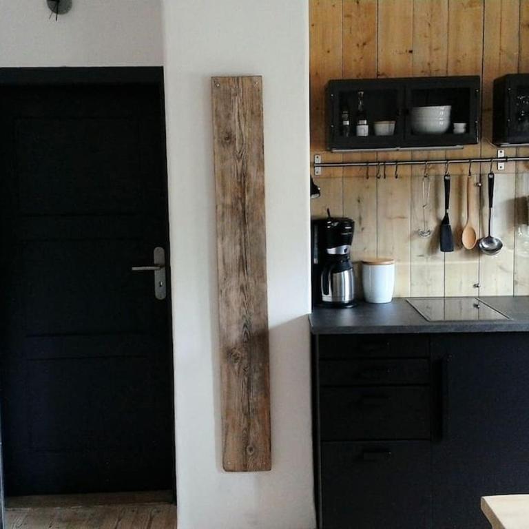 Herberge. 46 - Three-Bedroom Apartment - 5