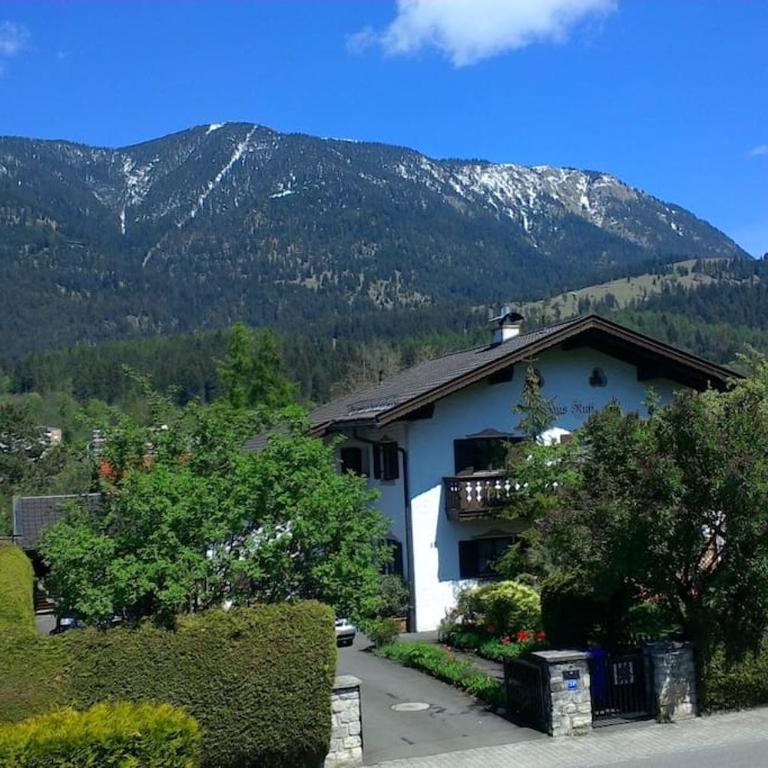 Herberge. 46 - Three-Bedroom Apartment - 15