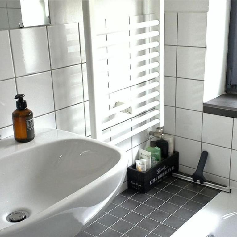 Herberge. 46 - Three-Bedroom Apartment - 29
