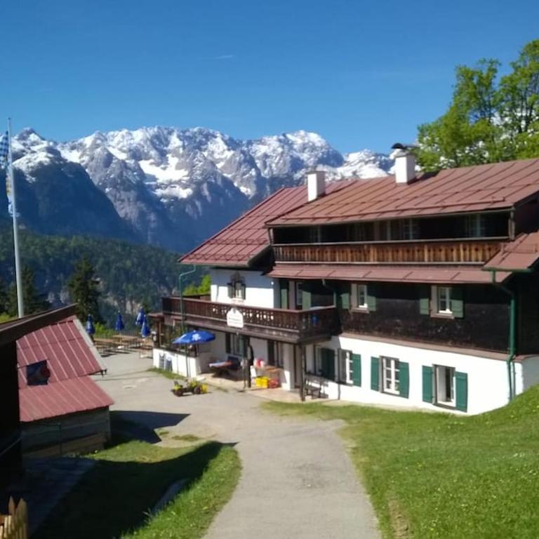 Herberge. 46 - Three-Bedroom Apartment - 58