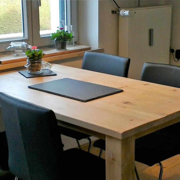 Herberge. 46 - Three-Bedroom Apartment - 10