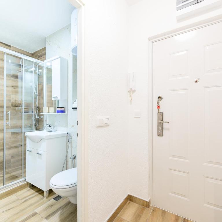 Apartment UNA Alipasino with two bedrooms - Two-Bedroom Apartment - 17