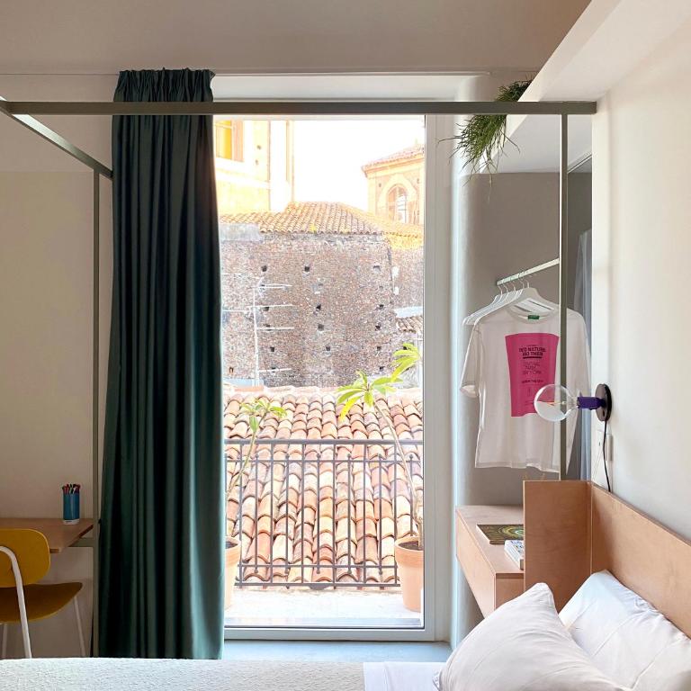 Zahara - Standard King Room - 3