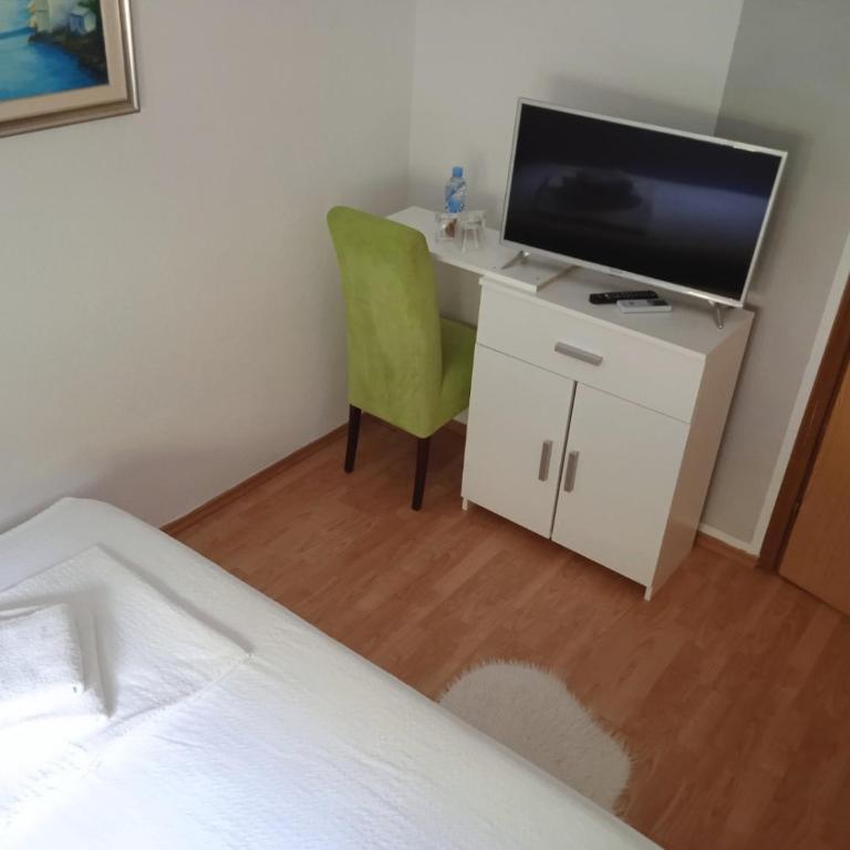 Villa Monera Apartments & Rooms & Free Garage - Single Room - 7