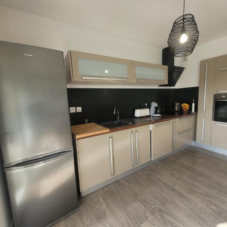 Le Palmier d'Azur - Fréjus Cais - Wi-Fi - Two-Bedroom Apartment - 10