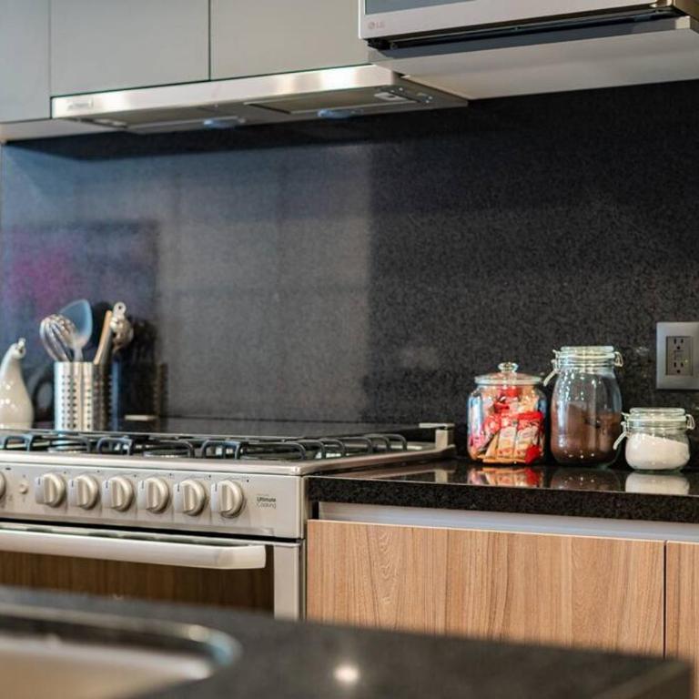 Modern apt w/balcony, pingpong table, roof top,gym - Apartamento de 2 dormitorios - 7