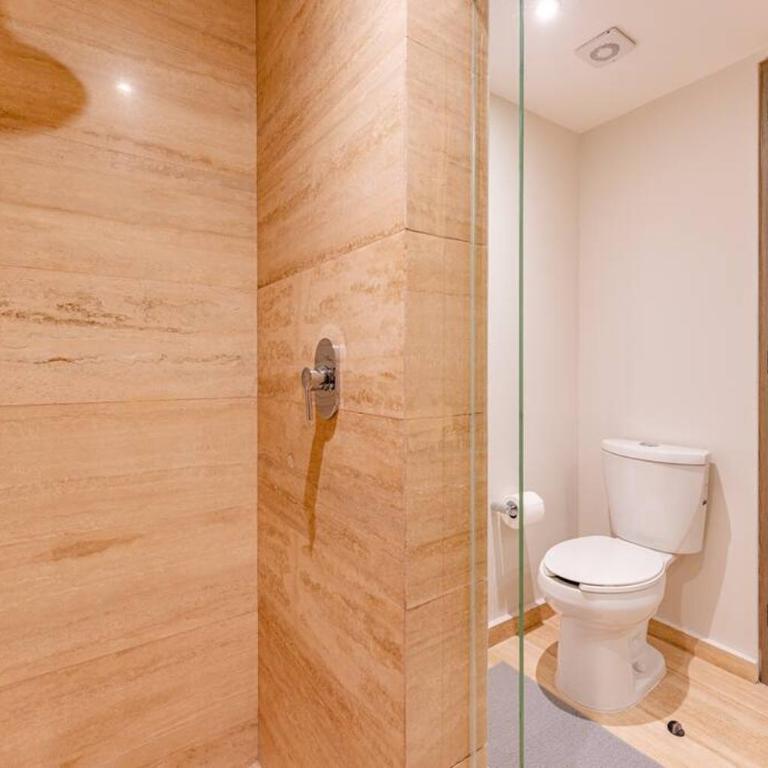 Modern apt w/balcony, pingpong table, roof top,gym - Apartamento de 2 dormitorios - 31