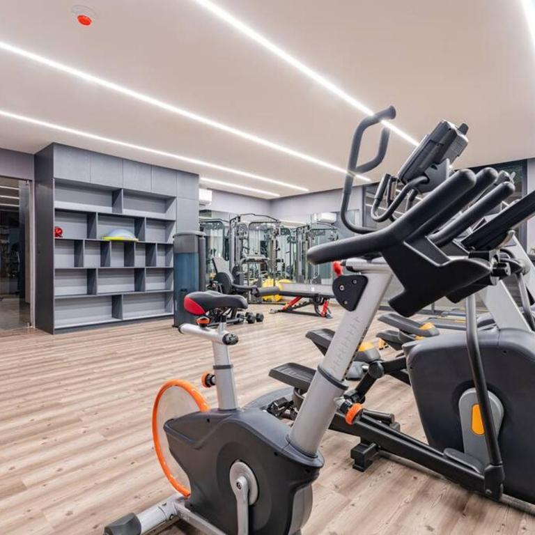 Modern apt w/balcony, pingpong table, roof top,gym - Apartamento de 2 dormitorios - 46
