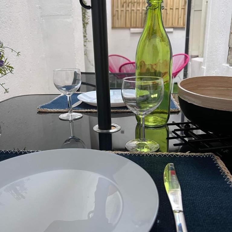 Charmant appartement climatisé aux pieds de la cité - Apartment mit 1 Schlafzimmer - 23