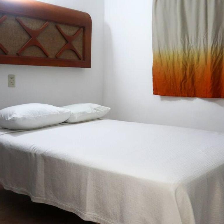 Casa Aurora #2: Private room in excellent location - Habitación Doble Económica - 1