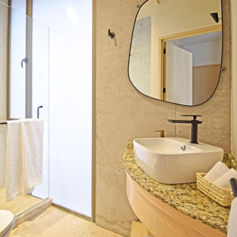 Boutique Hotel Durango219 - Double Room with Balcony - 8