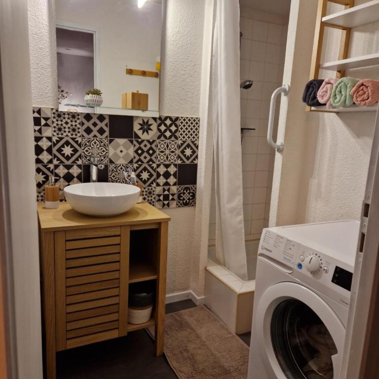 Appartement rénové proche de Luz Saint Sauveur 1chambre et 1 coin cabine - Appartement 1 Chambre - 14