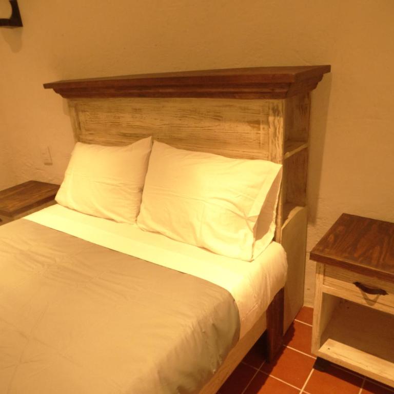 Cuarto Casa Alebrije - Two-Bedroom Apartment - 9