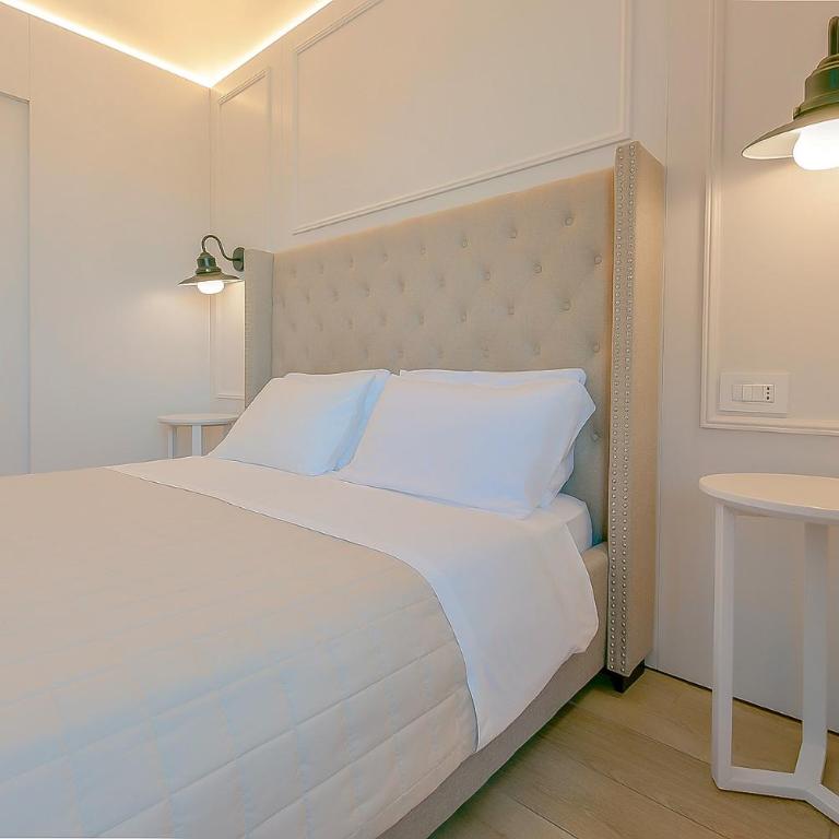 Amendola Central Station - Deluxe Double Room - 11
