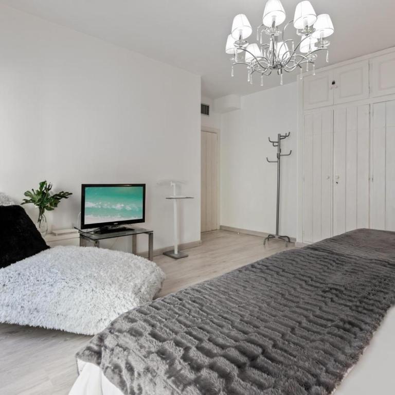 Amplio y luminoso apartamento en 1 línea playa - Apartamento - 11