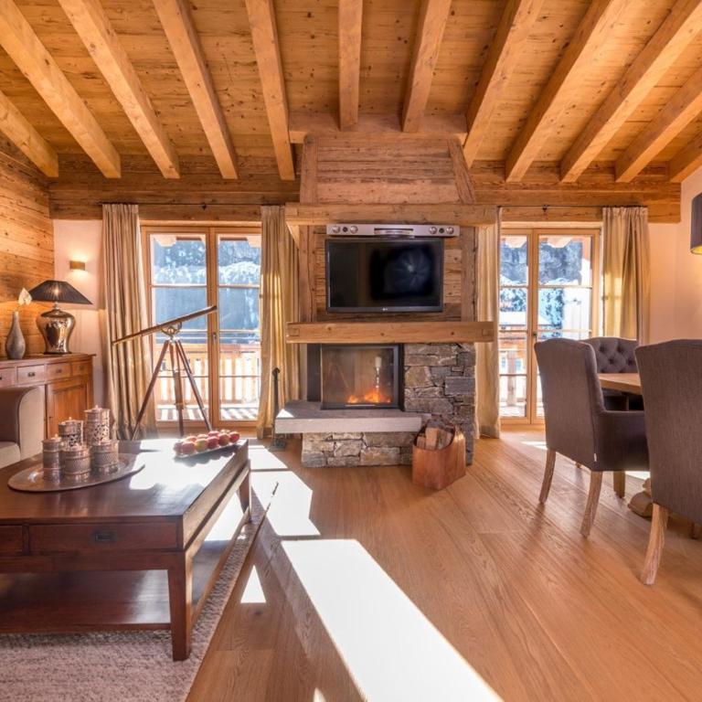 Circle Chalets Arlberg am Golfplatz Ski in - Ski out - Luxus-Suite mit 2 Schlafzimmern - 1