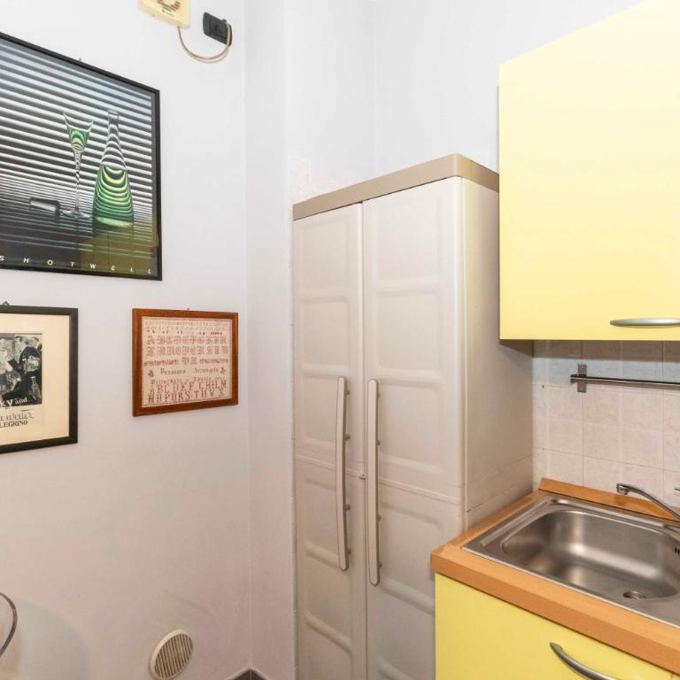 GuestHost - Miglietti Apt a few steps from Piazza Statuto! - One-Bedroom Apartment - 17