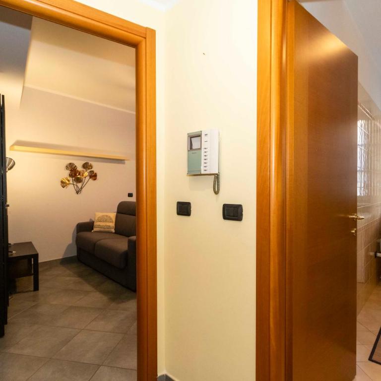 GuestHost - Miglietti Apt a few steps from Piazza Statuto! - One-Bedroom Apartment - 18
