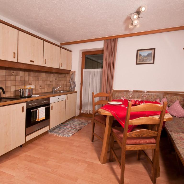 Appartements Wasserfälle - Apartment mit 4 Schlafzimmern und einem Balkon - 4