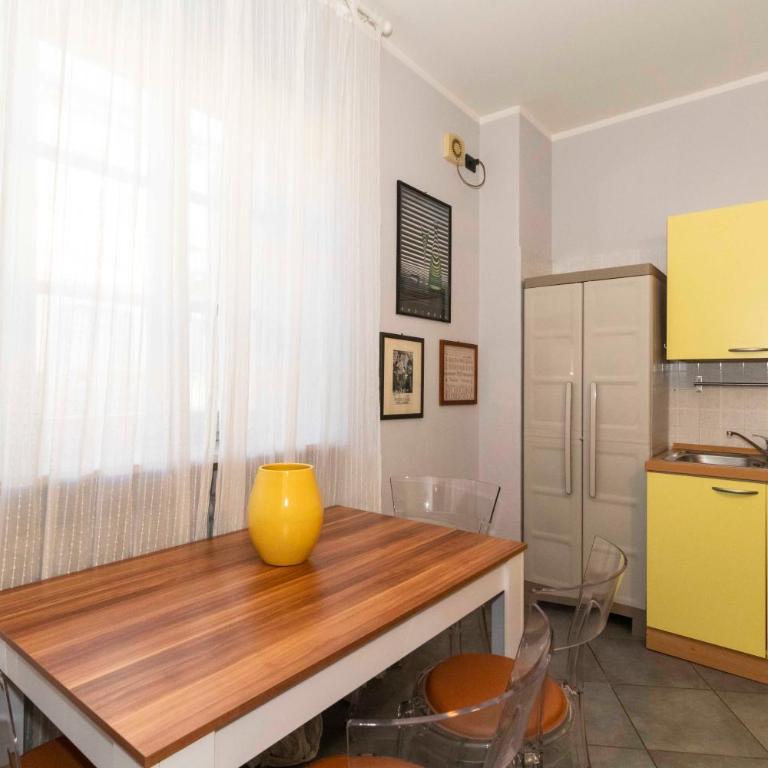 GuestHost - Miglietti Apt a few steps from Piazza Statuto! - One-Bedroom Apartment - 6