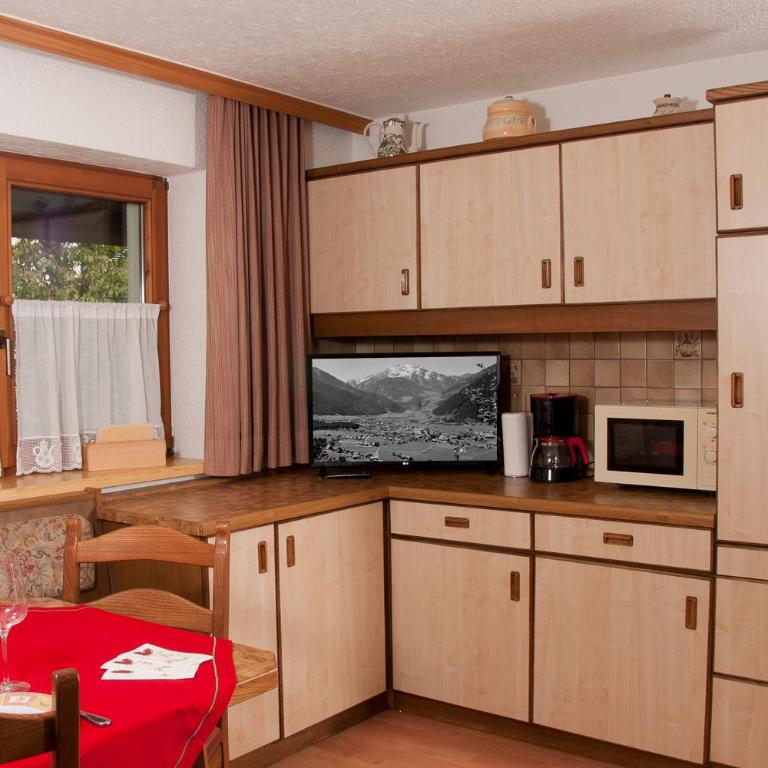 Appartements Wasserfälle - Apartment mit 4 Schlafzimmern und einem Balkon - 3