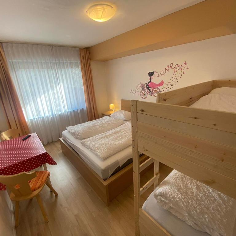 Laimerhof - Habitación Cuádruple con balcón - 16
