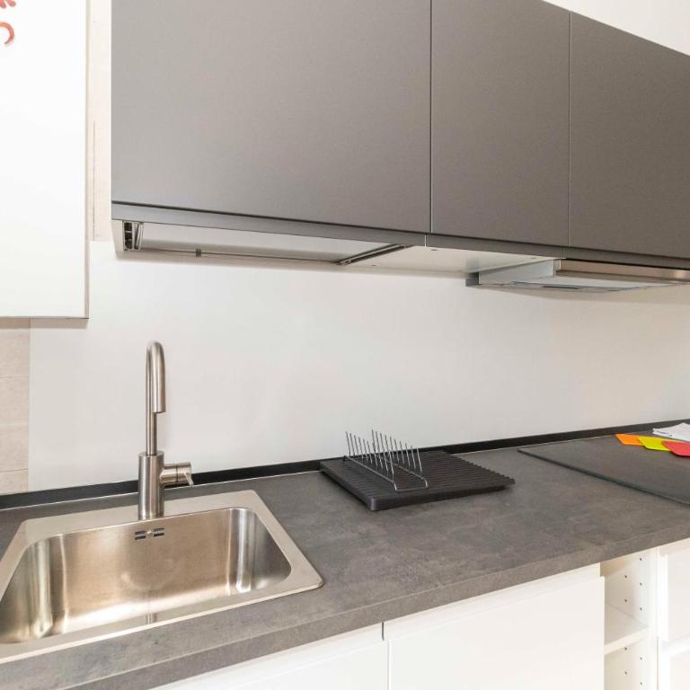 GuestHost - Colourful Flat San Donato - Appartamento con 1 Camera da Letto - 11