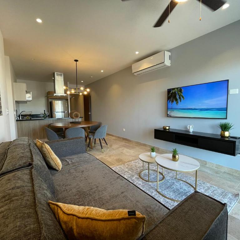 New & Equipped Apartment Steps From The Beach With Pool Jacuzzi By Yeah - Two-Bedroom Apartment - 11